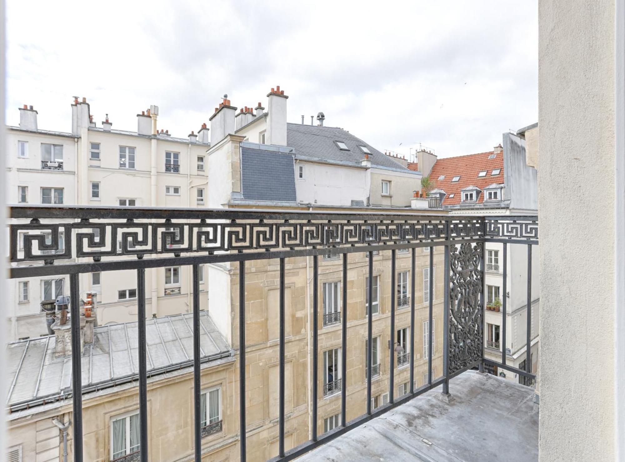 Hotel Du Leman Париж Екстериор снимка